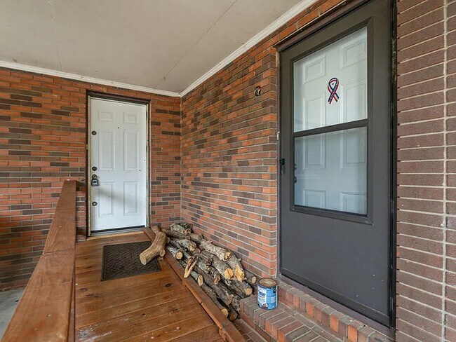 Building Photo - Earn Wealth While Leasing - Like a Homeowner - Lease to Own