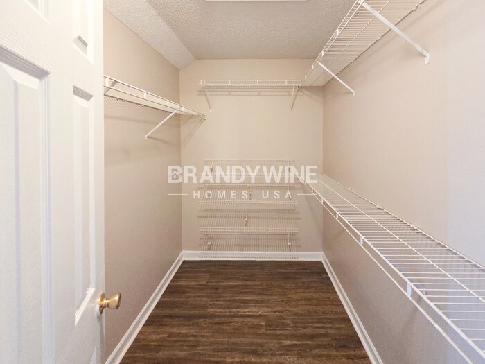 Building Photo - 6747 Saganaw Dr