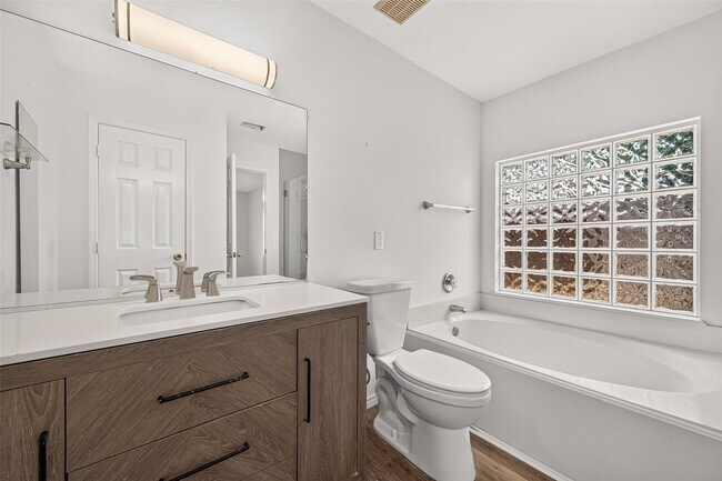 Building Photo - 6807 Lauderwick Ct