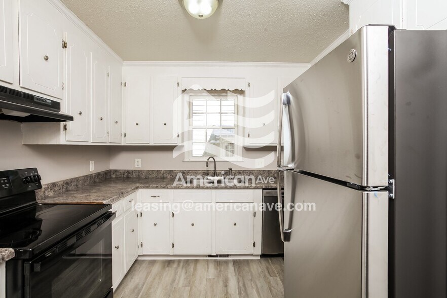 Building Photo - 148 Minehead Rd