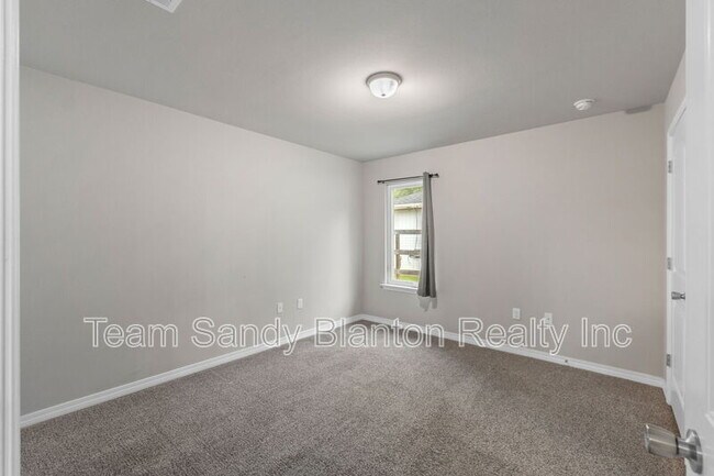 Building Photo - 3210 Electra Dr