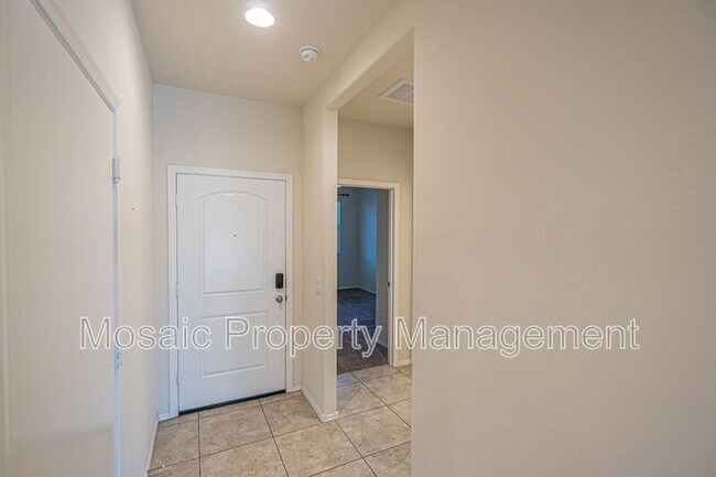 Building Photo - 1258 E Eric Pl