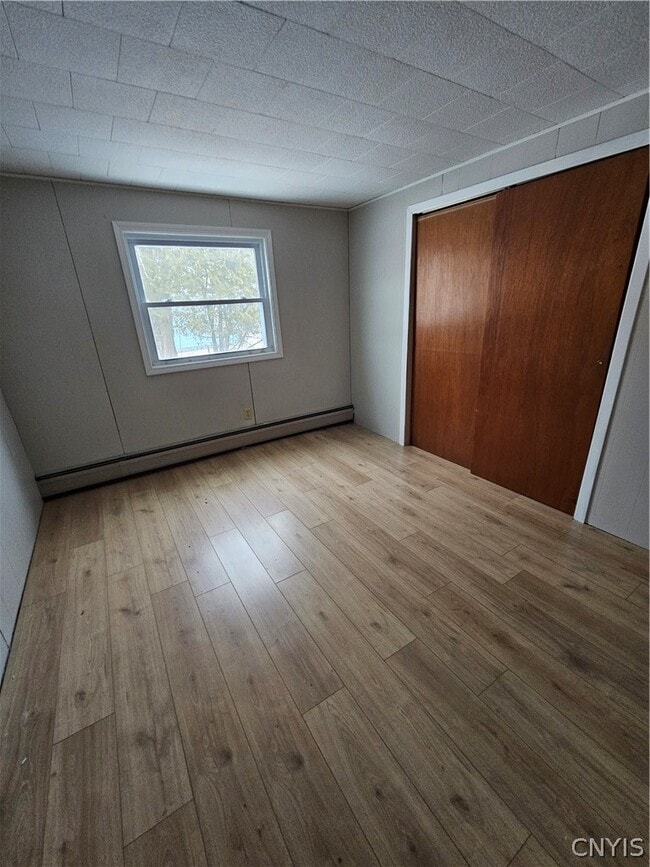 Building Photo - 615 Leray St