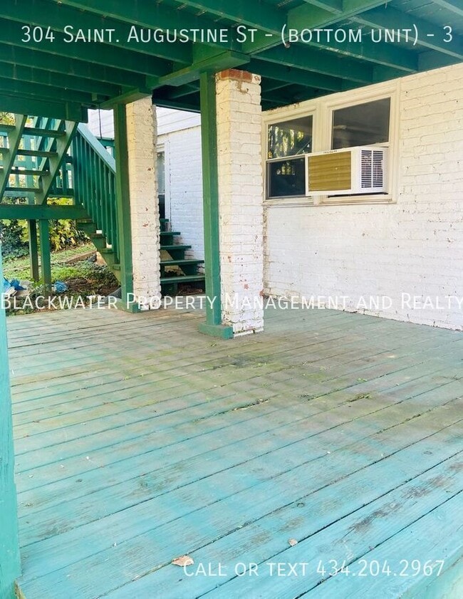 Building Photo - 304 St Augustine St