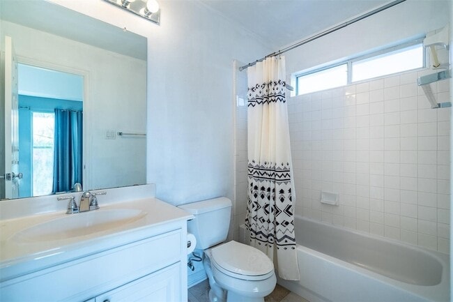 Building Photo - 3604 Blackwood Ct