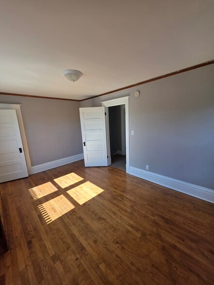 Building Photo - 967 St Anthony Ave