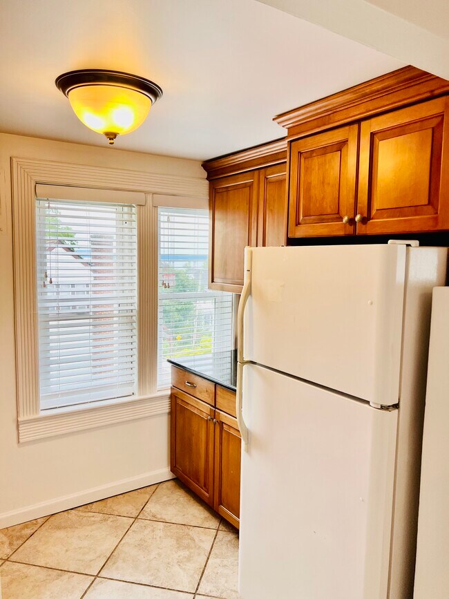 Building Photo - 48 Hudson Terrace