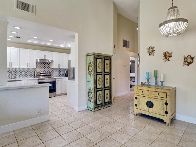 Building Photo - 77897 Woodhaven Dr S