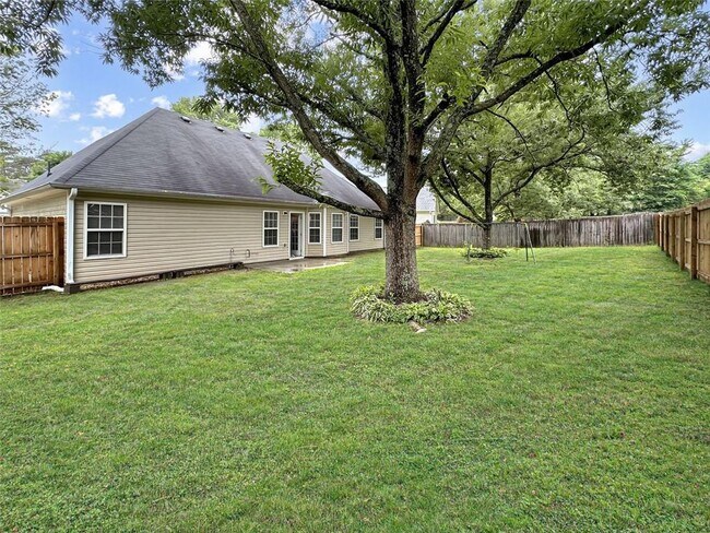 Building Photo - 1274 Stephens Pond View