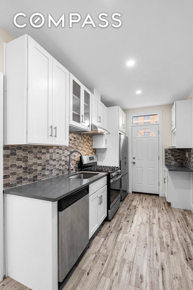 Building Photo - 1143 St Marks Ave