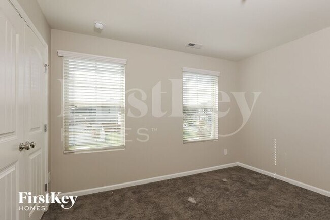 Building Photo - 104 Eastern Teal Dr