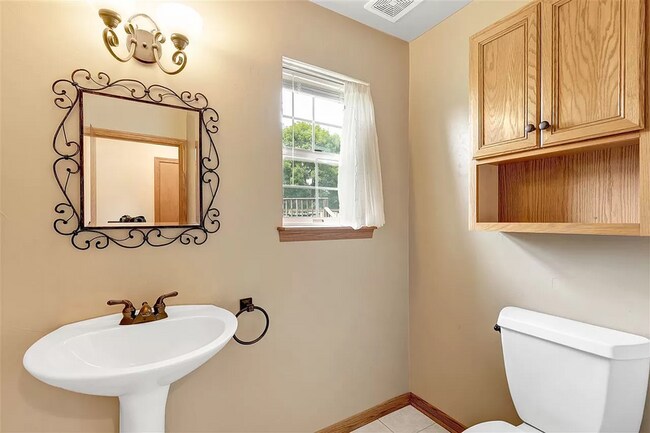 Building Photo - 1234 S 9th St