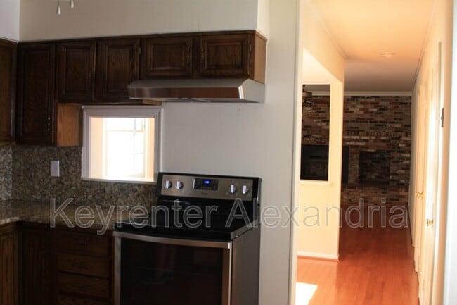 Building Photo - 13013 Caton Pl