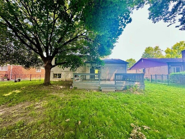 Building Photo - 21669 Tulipwood St