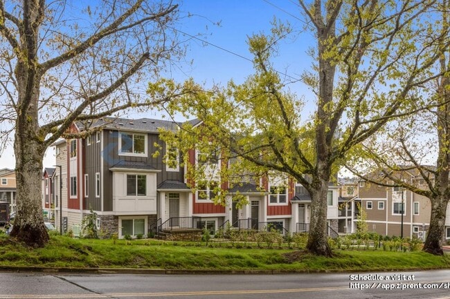 Building Photo - 12124 NE 194th Ct