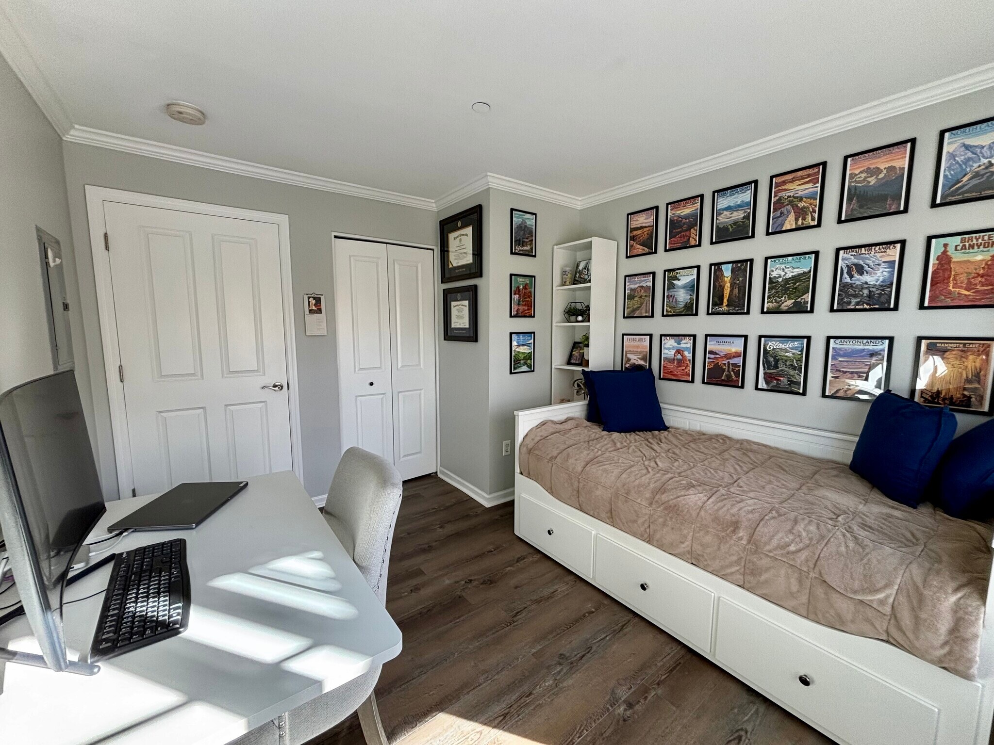 Building Photo - 34 Schoolhouse Dr