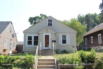 Building Photo - Home for Rent