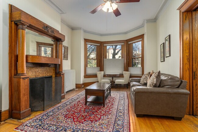 Building Photo - 2633 Adams Mill Rd NW