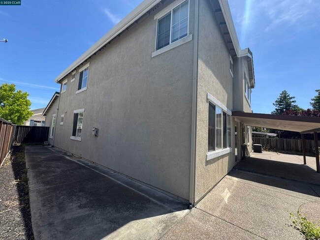 Building Photo - 4641 Palomino Way