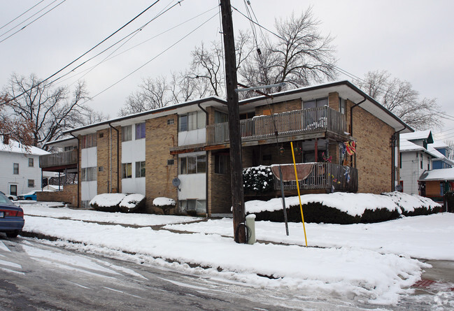 Building Photo - University Suites