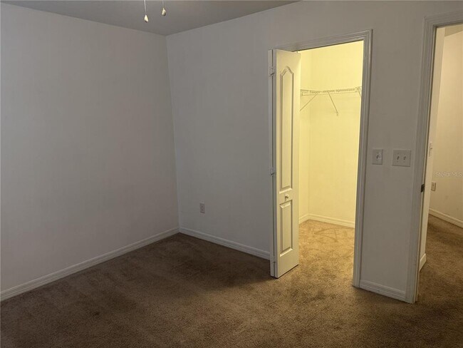 Building Photo - 2853 Adelaide Ct