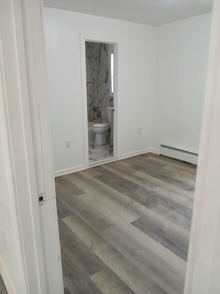 Building Photo - 110 Tuthill Rd