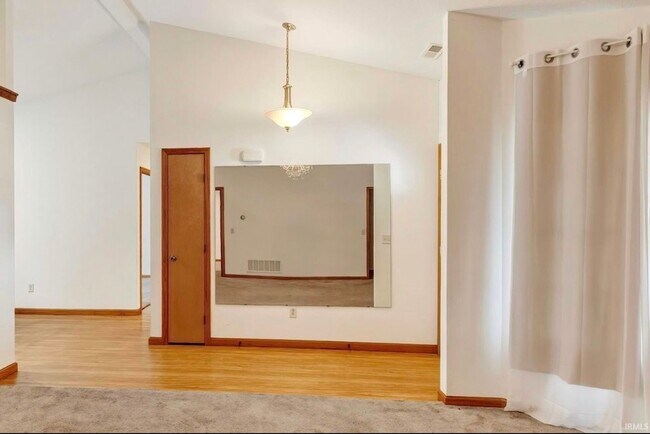 Building Photo - 1265 Virginia Ct