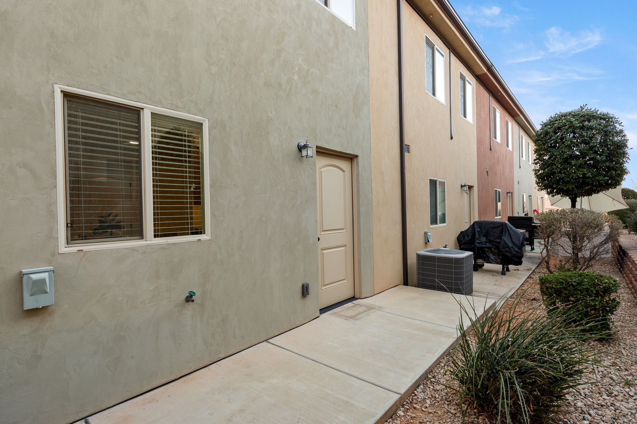 Building Photo - 2801 E 450 N