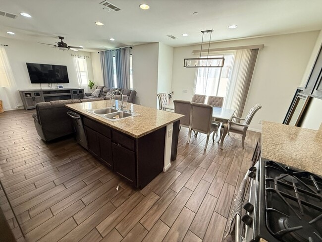 Building Photo - Charming 3-Bedroom Home in Gated Canyon Co...