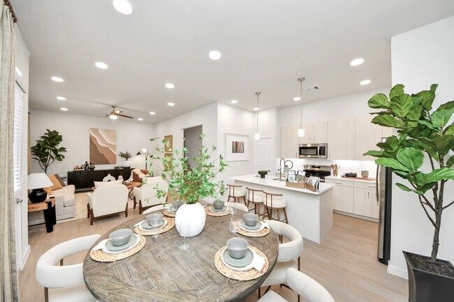 Building Photo - 22018 Norwood Groves Dr