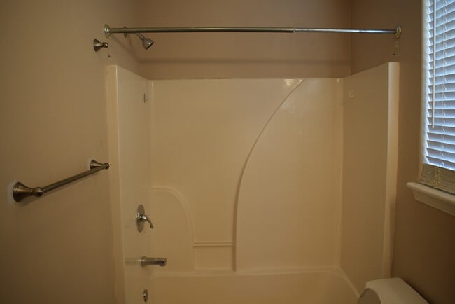 Building Photo - 4 bed / 3 bed Home with Gorgeous View!!!