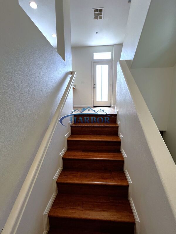 Building Photo - 1322 Harmony Way