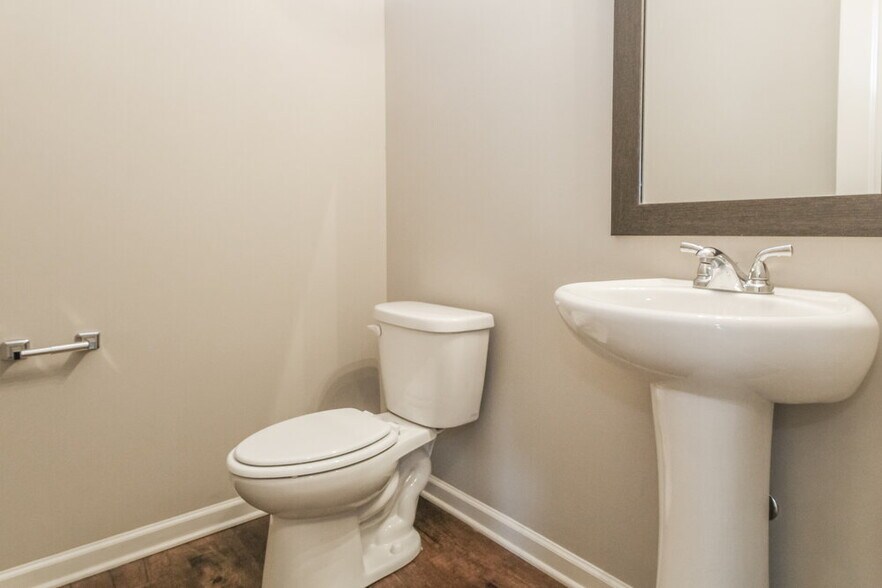 Building Photo - 2077 Juniper Ives Ct SE