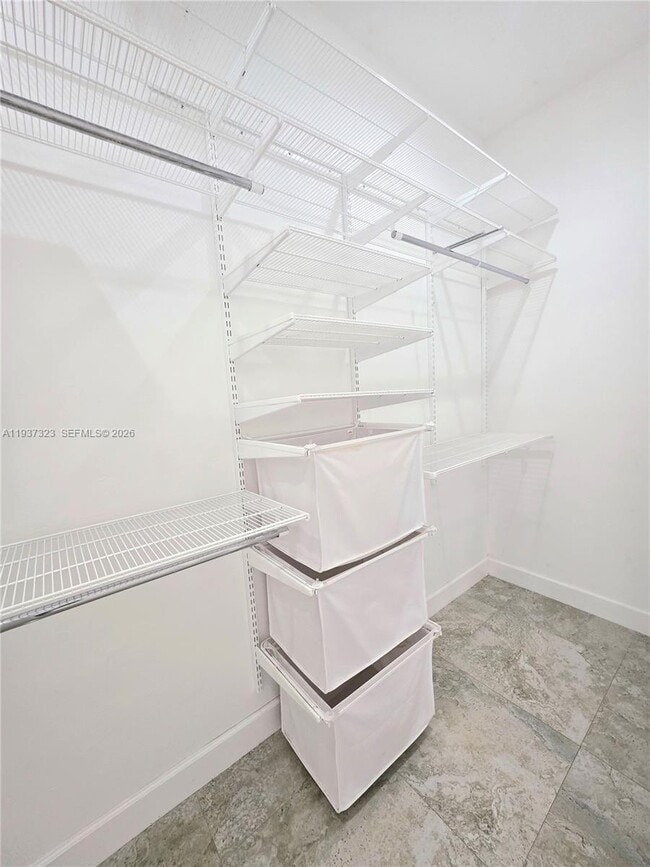 Building Photo - 310 Poinciana Island Dr