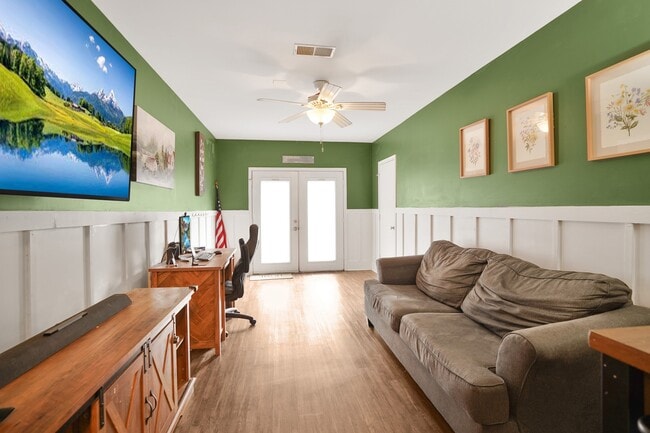 Building Photo - 24826 Broad Pine Dr