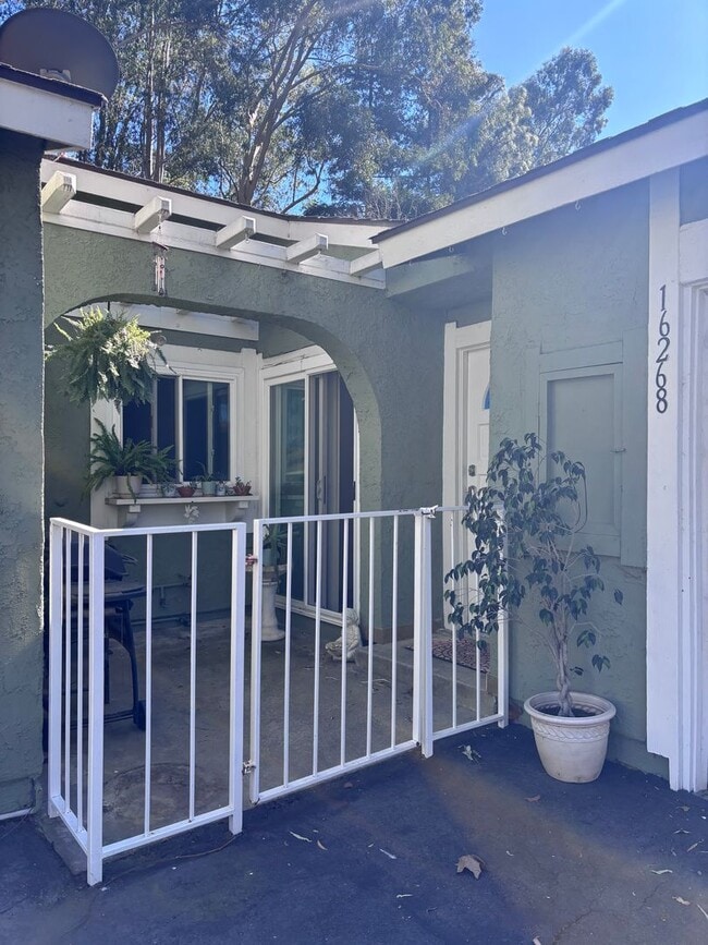 Building Photo - Cozy Condo for rent in Hacienda Heights, Ca