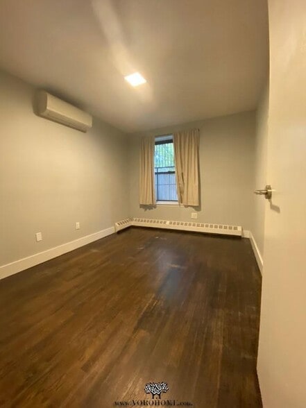 Building Photo - 3 E 124th St