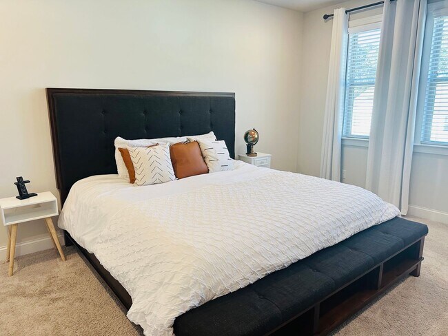 Building Photo - 603 Skye Ct