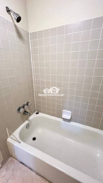 Building Photo - 5915 Rowanberry Dr