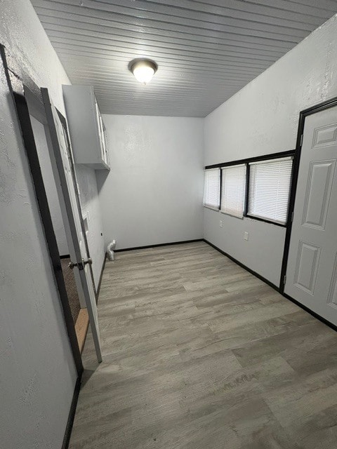 Building Photo - 904 SW G Ave