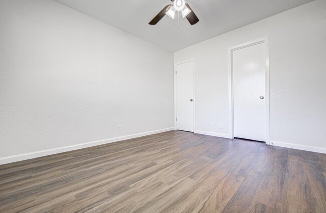 Building Photo - 1306 Bonnie Brae St