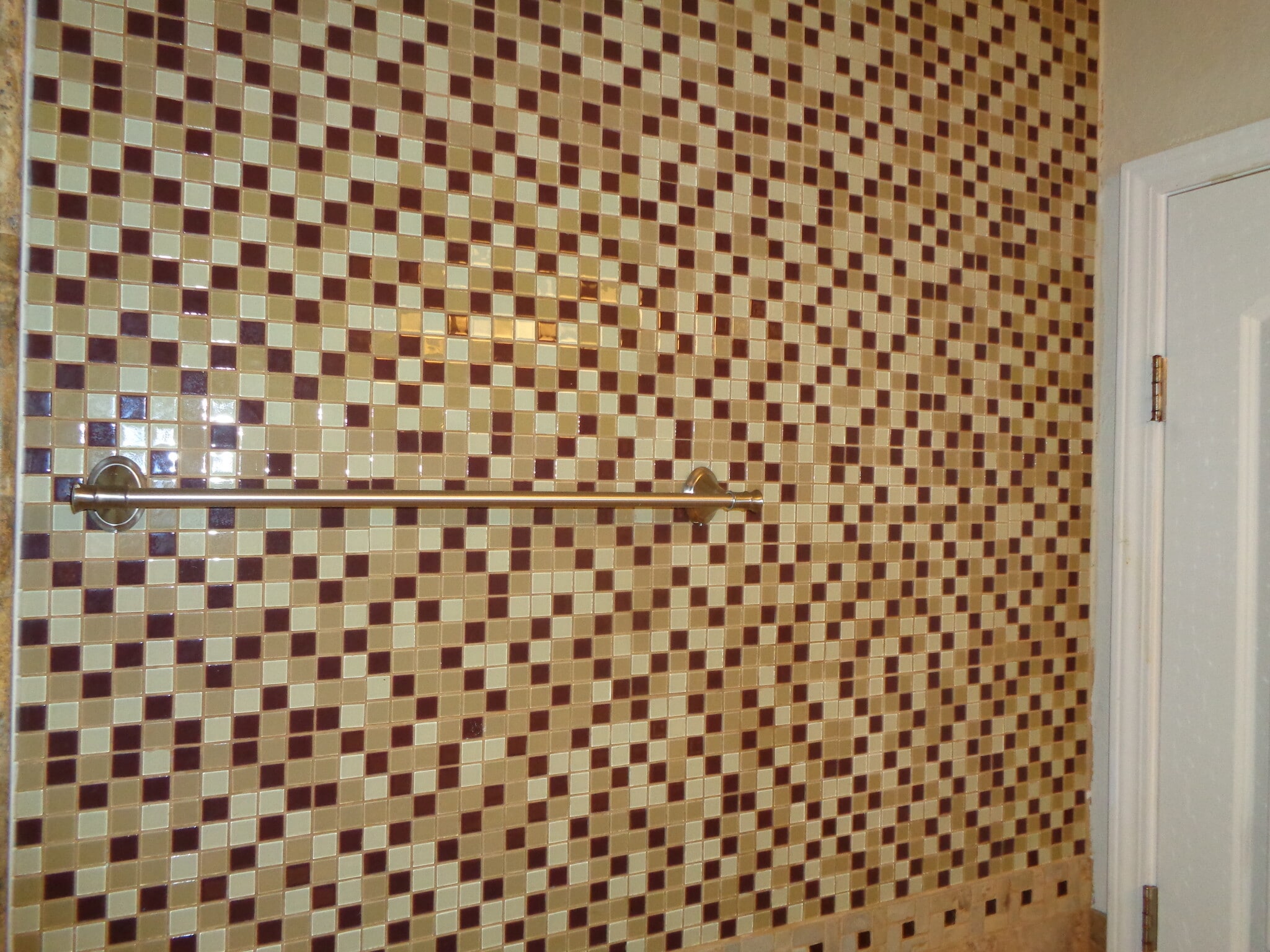 Building Photo - 946 Jennifer Jean Dr