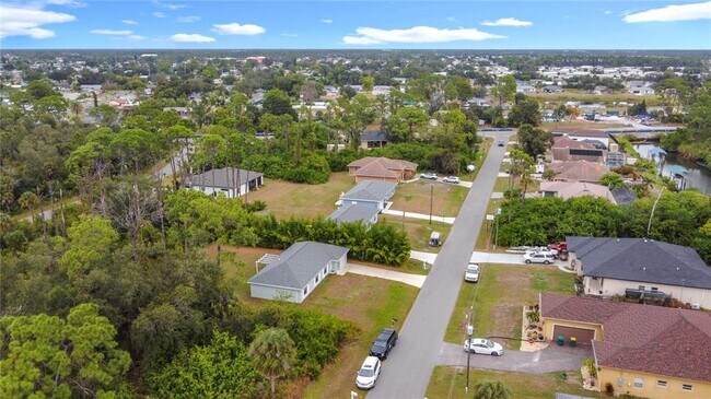 Building Photo - 63 Cory St