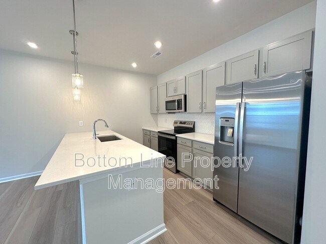 Building Photo - 3037 Hutton Gdns Ln