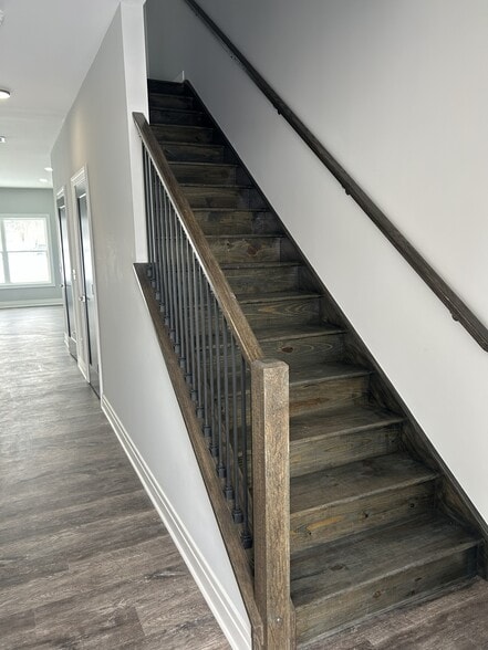 Building Photo - 4256 Greenfield Pkwy