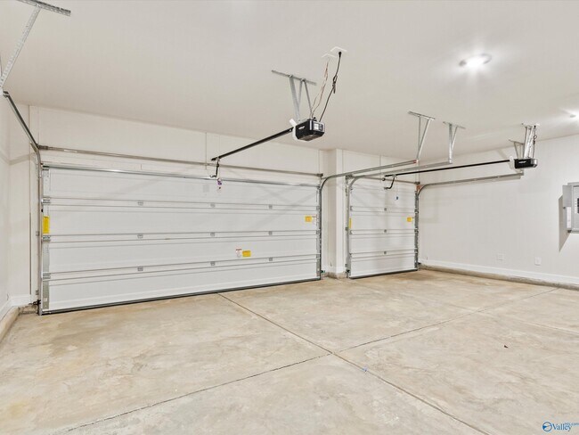 Building Photo - 124 Duskwood Dr