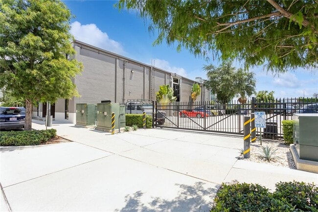 Building Photo - 217 N 12th St