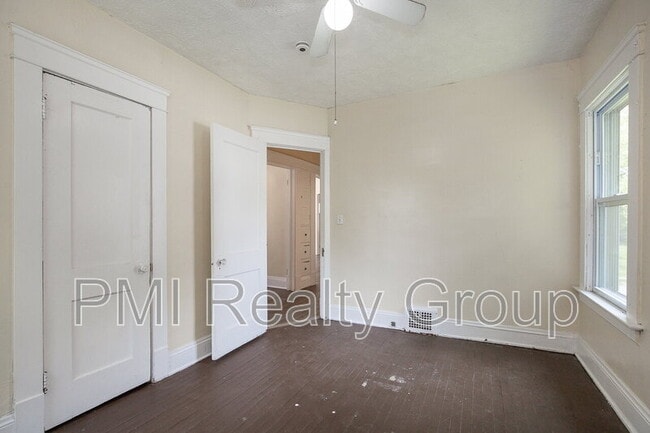 Building Photo - 1459 E 134th St