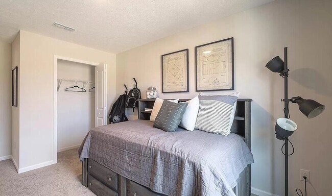 Building Photo - 1225 Ayla Ave