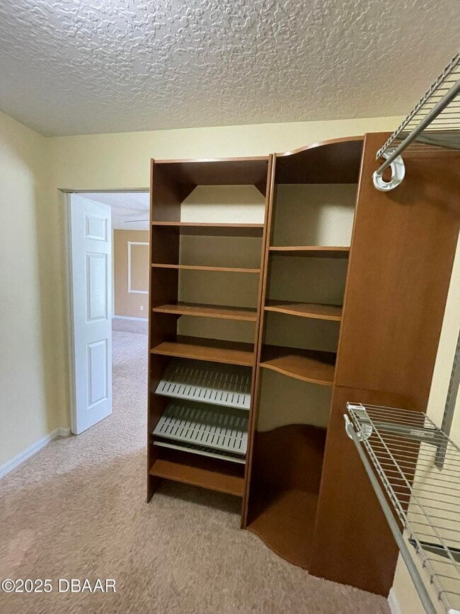 Building Photo - 232 Fountain Lake Blvd